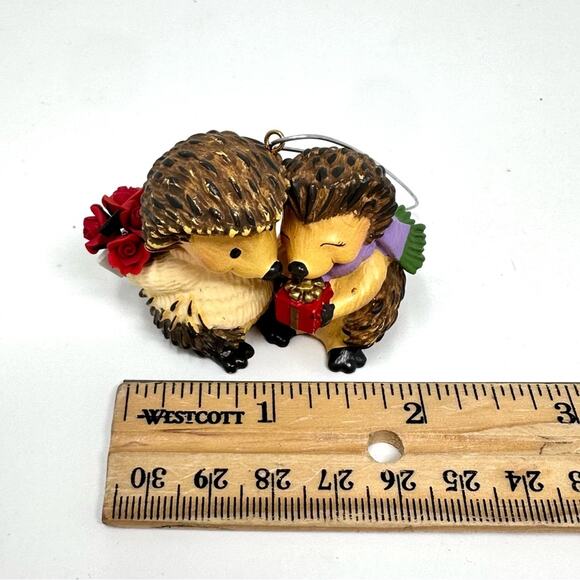 Vintage Hallmark Hedgehog Couple Christmas Ornament Stuck on You 2003 - Picture 6 of 9
